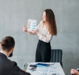 Unlocking Success: How to Maximize Earnings Through Coaching Course Creation
