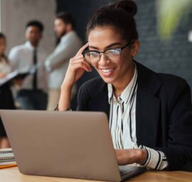 Maximise Revenue: Effective Strategies for Showcasing Your Coaching Training Courses Online