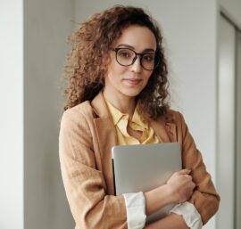 Unleash Your Potential: A Guide to Becoming a Performance & Artistic Mentor