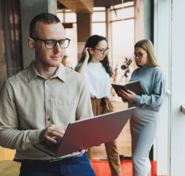 Unlocking the Path: How to Break Into a Tech Career in the US