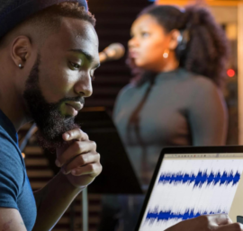 The Role of a Singer-Songwriter Coach: Elevating Your Musical Journey