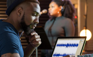 The Role of a Singer-Songwriter Coach Elevating Your Musical Journey