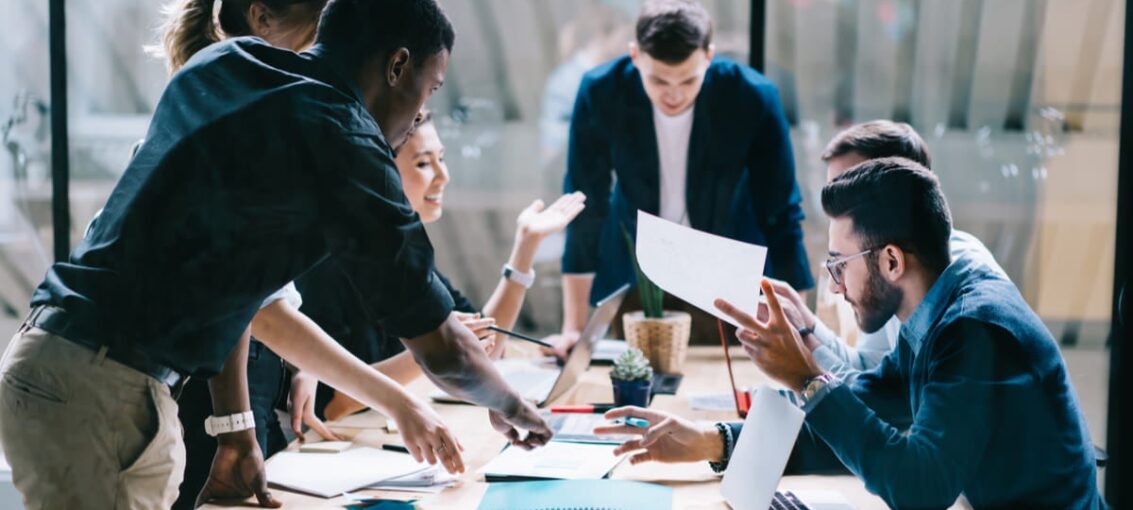 Businessly for Entrepreneurs: Simplify, Scale, and Succeed