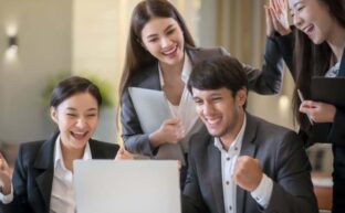 Mastering SaaS Sales A Comprehensive Guide to Choosing the Right Course