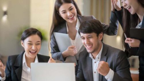 Mastering SaaS Sales A Comprehensive Guide to Choosing the Right Course