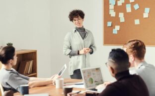 Transformational Leadership Coach – How to Inspire Growth and Drive Lasting Change