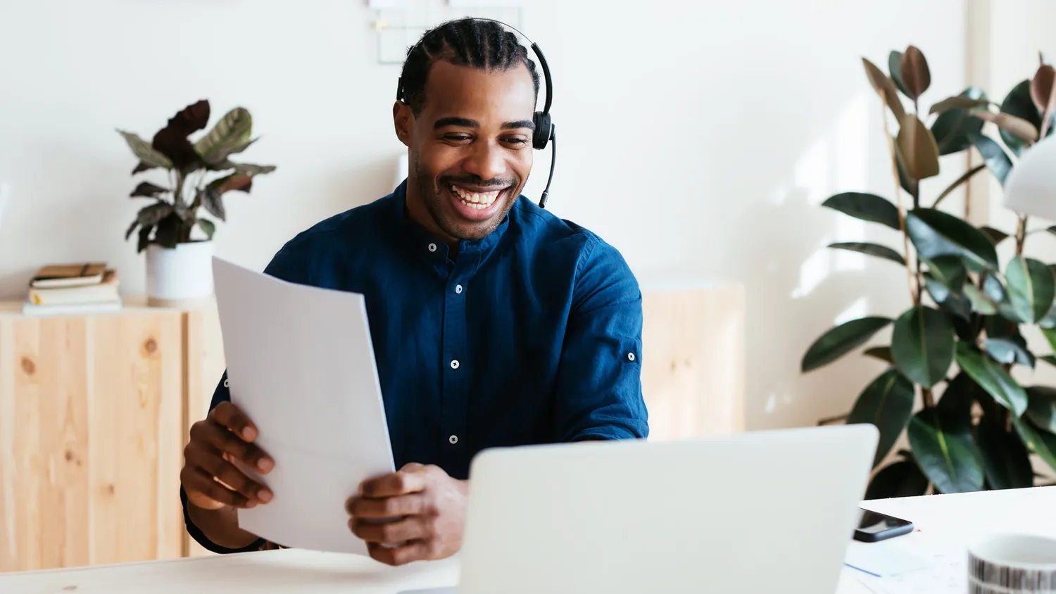 Remote Sales Executive: Thriving in the Modern Work-from-Home Sales Landscape