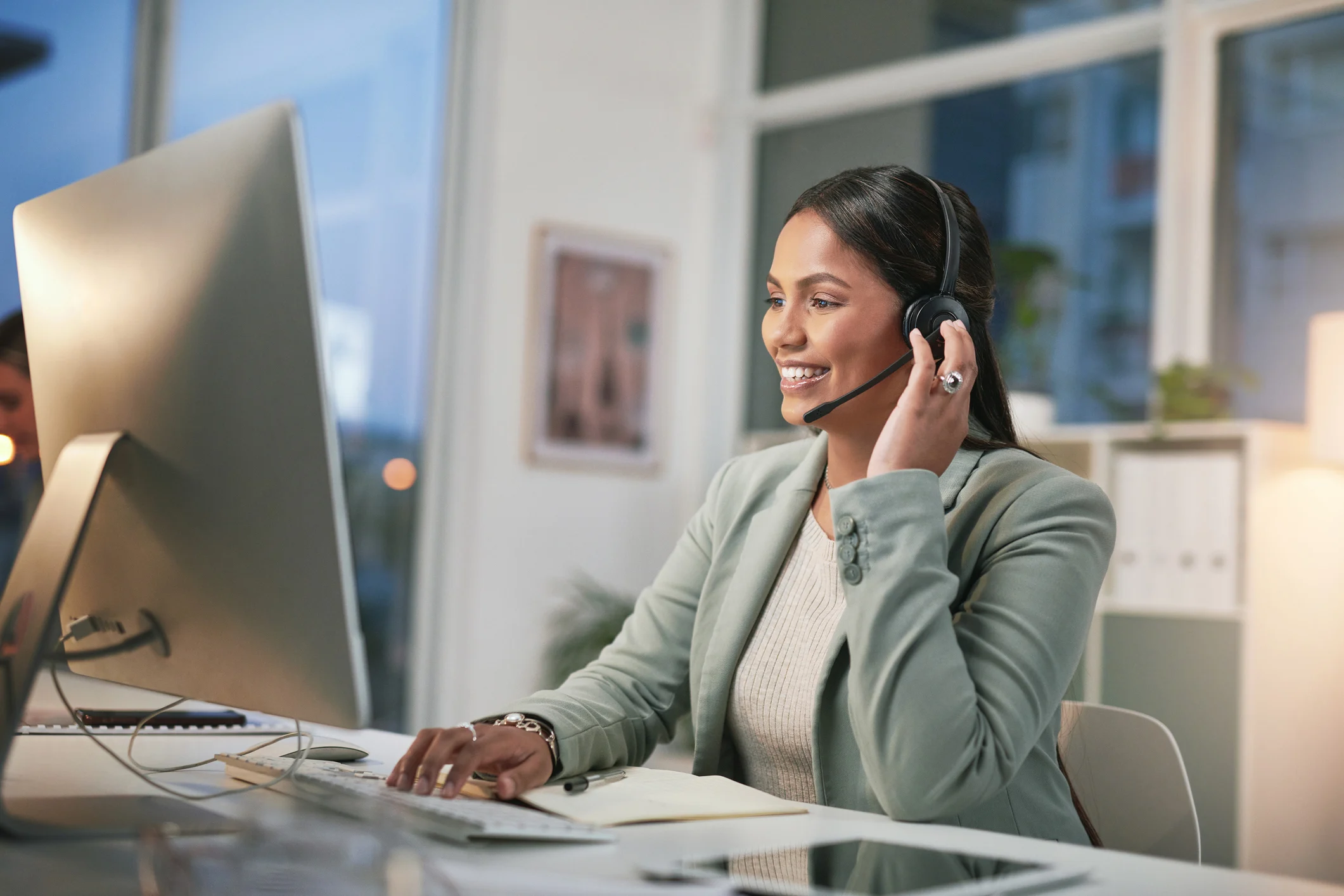 Mastering Remote Closing: Strategies for High-Converting Virtual Sales