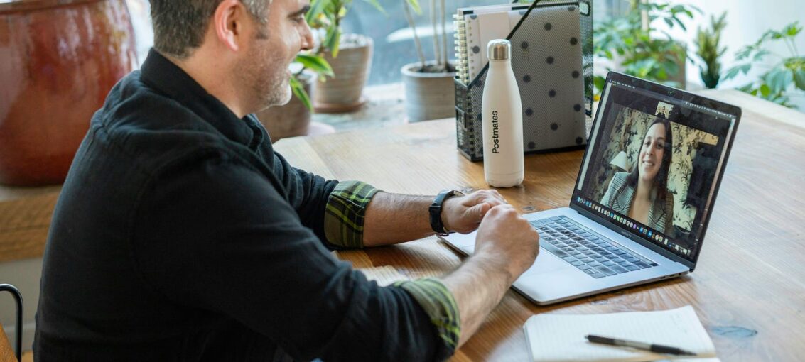 The Complete Guide to Online Sales Closers: Skills, Strategies, and Scaling Revenue in the Digital Age